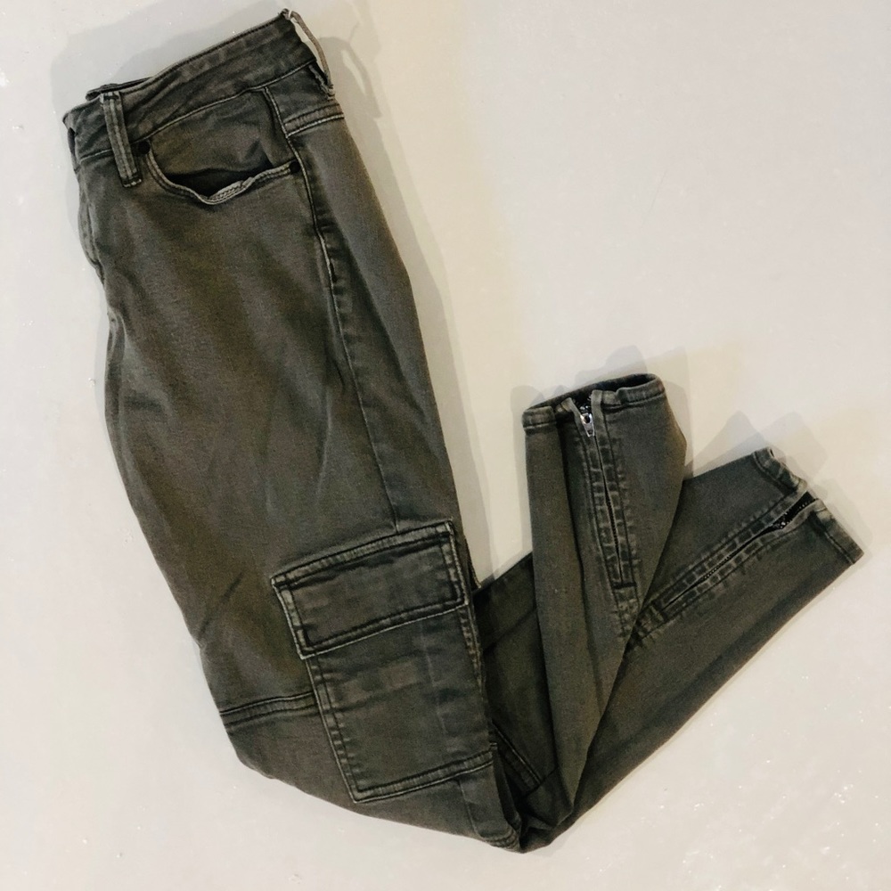 Olive Green Low-Rise Cargo Skinny